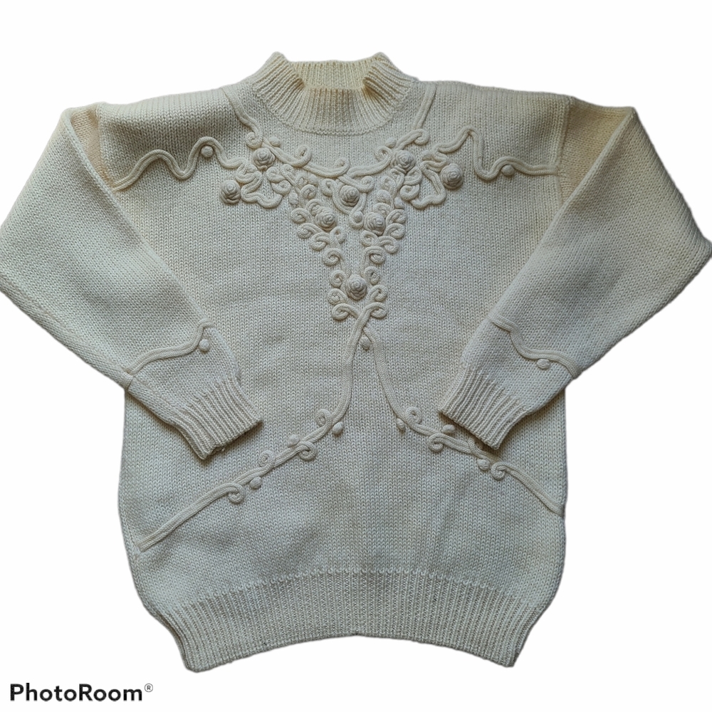 Vintage Mock neck cream sweater classic Collection at Owen Owen 100% woo…